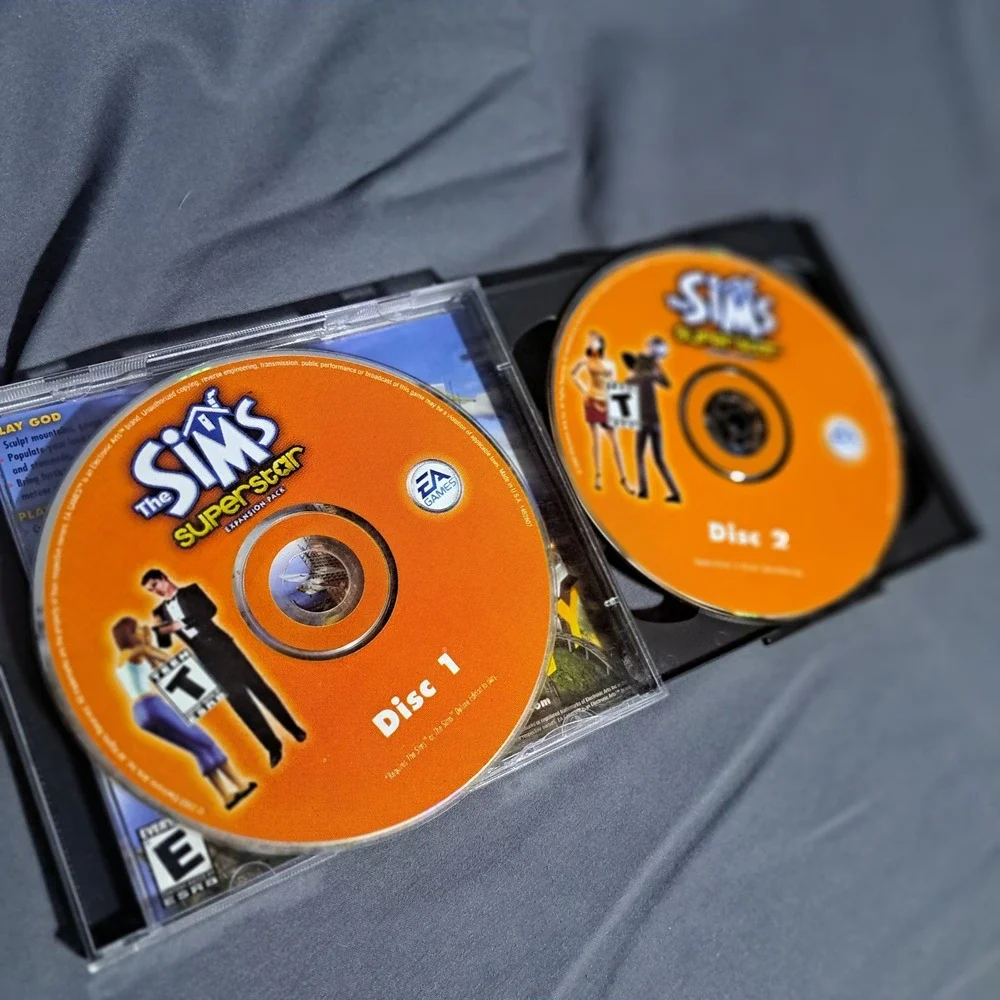 The Sims‎ Sims 2 PC Game Lot Holiday Glamour Life Unleashed Pets University Etc
